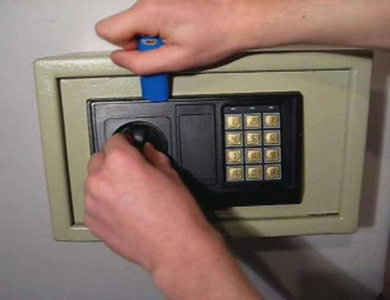 鲁甸24小时上门开锁公司