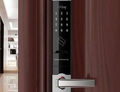 鲁甸24小时上门开锁公司