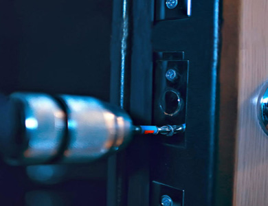 鲁甸24小时上门开锁公司